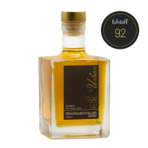 Bottle of St. Urban Goldmuskateller 2020. Scored 92 by Falstaff.