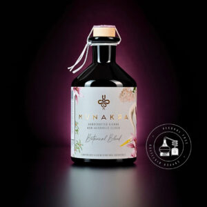 Bottle of Munakra botanical blend, a handcrafted Vienna non-alcoholic elixir, copper distilled with natural botanicals.